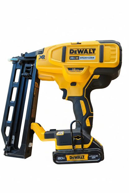 New DEWALT 20V MAX XR 16 GA Cordless Straight Finish Nailer (Tool and Battery) no charger