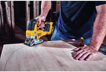 NEW DEWALT 20V MAX XR Jig Saw Cordless, Brushless Motor, LED Light, Bare Tool Only (DCS334B)