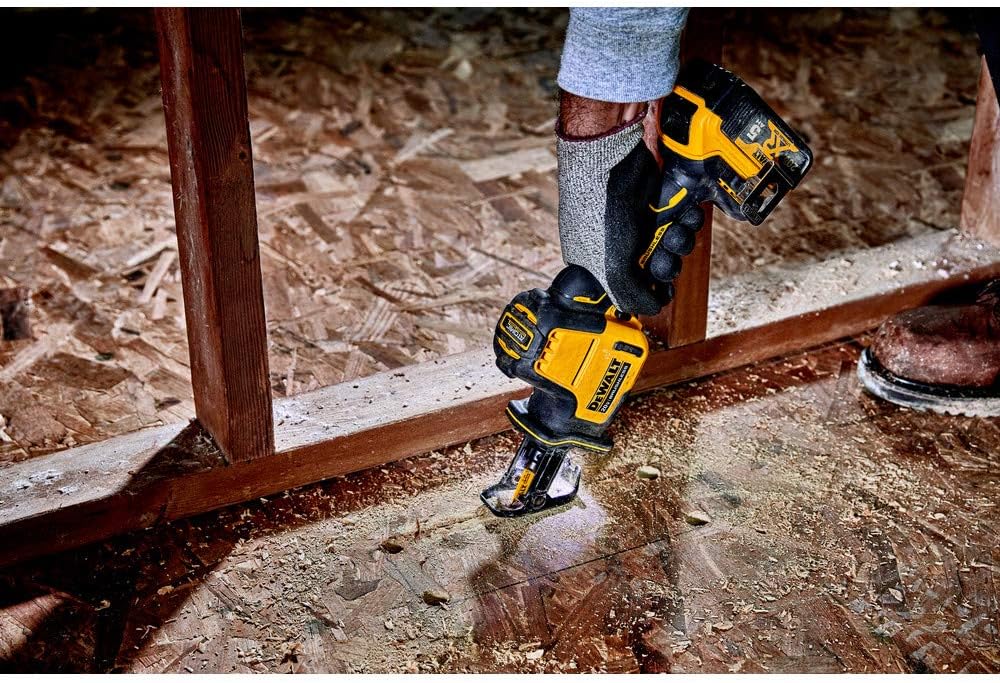 NEW DeWalt DCS369B ATOMIC 20V MAX Cordless One-Handed Reciprocating Saw ( Tool Only)