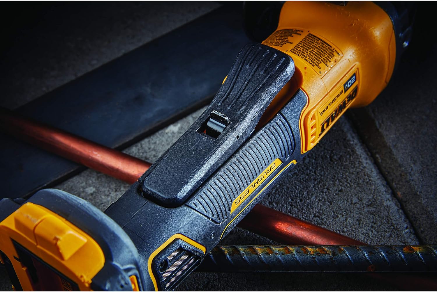 DEWALT FLEXVOLT ADVANTAGE 20V MAX* Angle Grinder, Paddle Switch, 4-1/2-Inch to 5-Inch, Tool Only (DCG416B)