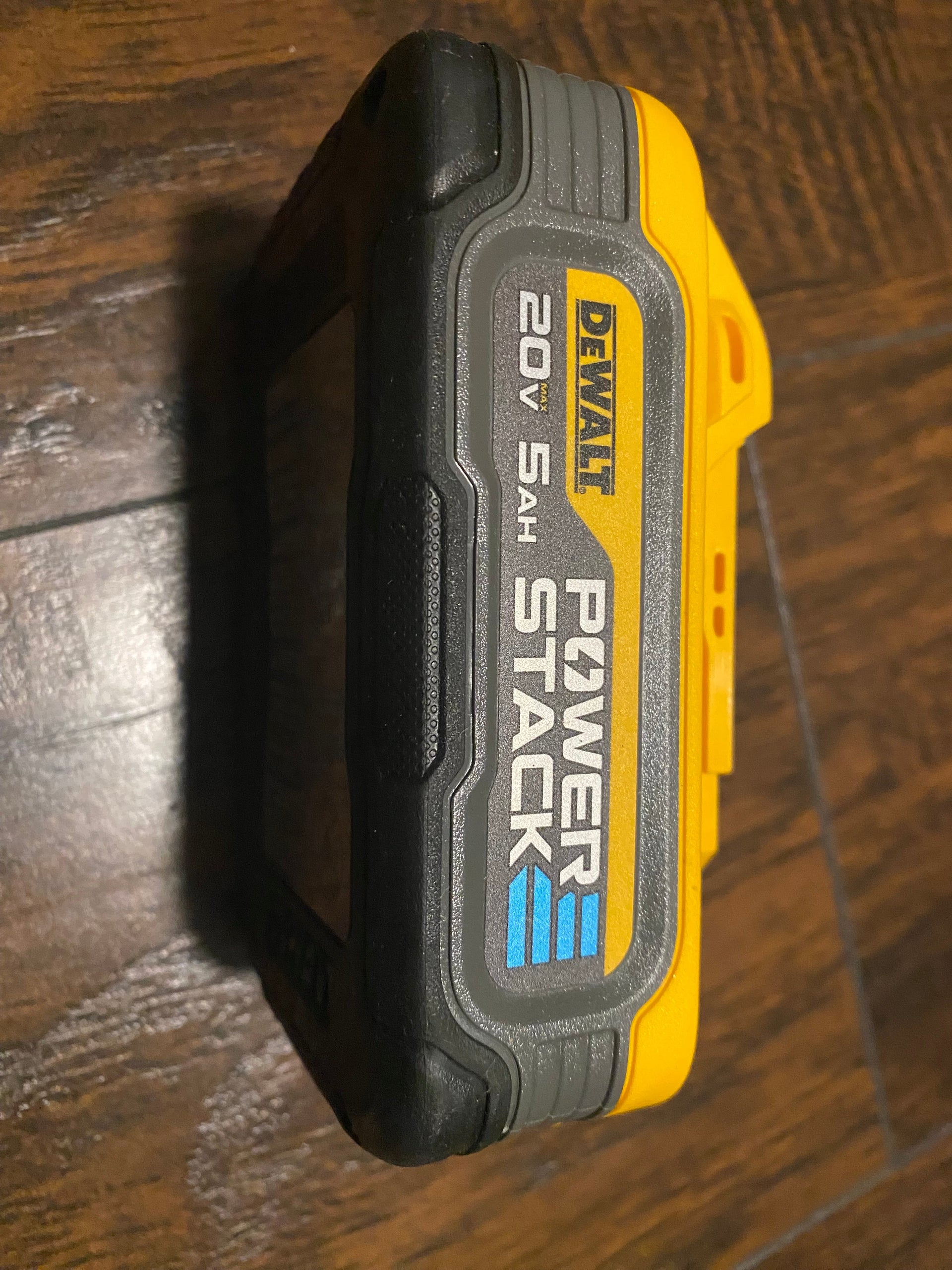 Open box Dewalt 20v Powerstack 5.0 - 1 count