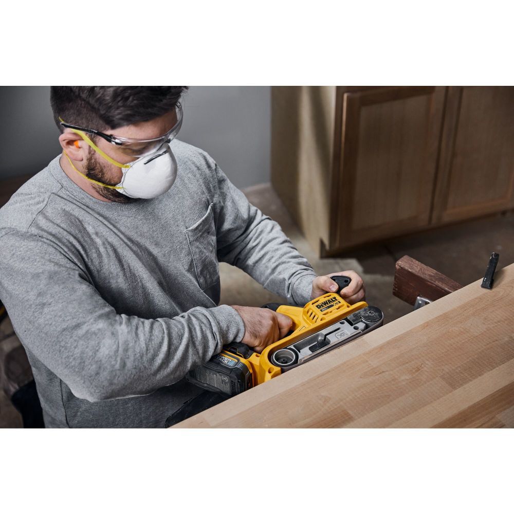 NEW DEWALT XR 20V MAX 3 in x 21 in Belt Sander (Bare Tool)